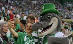 Bursaspor-Erokspor maçında tribünler doldu taştı