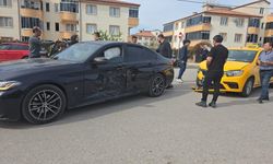 Bursa'da U dönüşü kazaya neden oldu: 2 kişi yaralandı