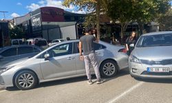 Bursa’da FSM Bulvarı’nda iki otomobil çarpıştı
