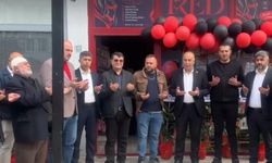 İç giyim mağazasına dualı açılış sosyal medyada gündem oldu