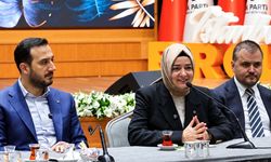 Fatma Betül Sayan Kaya'nın gündem yaratan karesi apar topar silindi