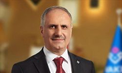 Hazine ve Maliye Bakan Yardımcısı Osman Çelik emeklilik dilekçesini sundu