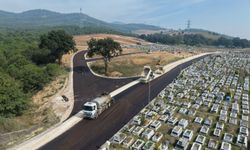 Bursa Büyükşehir’den Erdoğanköy Kent Mezarlığı’na yol çalışması