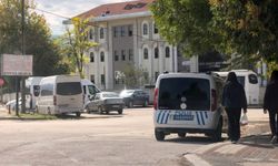 Bursa'da okula silahla girdi: Gerçek ortaya çıkınca gözaltına alındı