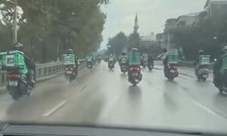 Bursa'da yüzlerce motokurye, vefat eden arkadaşları için konvoy yaptı