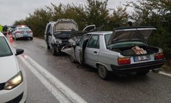 Tekirdağ'da iki araç çarpıştı: 2 si çocuk 7 kişi yaralı