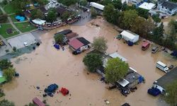 İznik'te Kara Dere taştı, evleri ve tarlaları su bastı