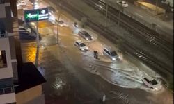 Adana’da yağış hayatı felç etti