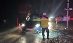 Uludağ’da kar 20 santimetreye ulaştı! Jandarmadan kış lastiği denetimi