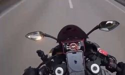 Bursa’da motosiklet kazası kamerada! Otomobile arkadan çarptı