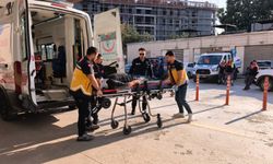 Bursa'da ampul değiştirmek istedi, 3 metre yükseklikten yere düştü