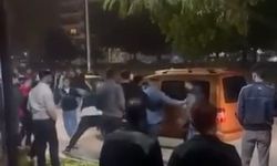 Bursa’da parkta gençlerin kavgası kameraya yansıdı
