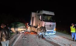 İnegöl-Yenişehir yolunda feci kaza: 2 kişi ağır yaralandı