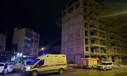 7 kez üst geçide çıkan şahıs bu defa inşaatın tepesine tırmandı
