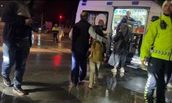 Öğrenci servisi otomobille çarpıştı, 12 öğrenci hafif yaralandı!
