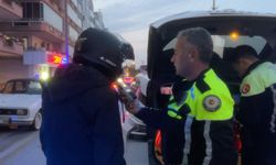 Bursa'da motosikletin çarptığı 9 yaşındaki çocuk yola savruldu!