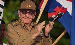 95 yaşındaki Raúl Castro hakkında tutuklama emri!