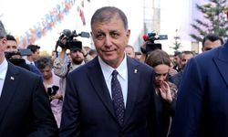 Cemil Tugay Belediye Meclisi'ni toplayamadı