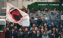 Boğaziçi’nde yemekhane zammı protestosu: Kampüse yine polis barikatı kuruldu