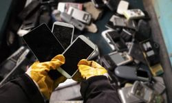 Çekmecedeki eski telefon robota dönüşebilir!