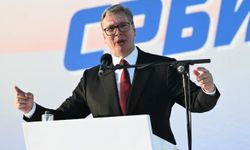Sırbistan'da sandıkta siyasi deprem: Eski Cumhurbaşkanı Aleksandar Vucic yenilgiyi kabul etti