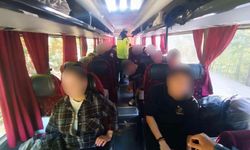 Bursa’da okul servislerinde güvenlik denetimi! Jandarmadan öğrencilere trafik eğitimi