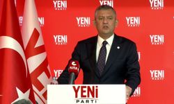 Özgür Özel: “Trump’ı Türkiye’de seven tek kişi ülkeyi yönetiyor”
