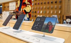 Apple'ın ilk katlanabilir telefonu iPhone Duo satışa çıktı!