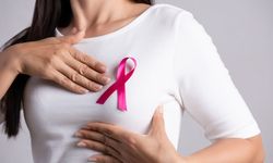 Bursa’da pembe kurdeleli farkındalık! BURTOM’dan erken teşhis çağrısı
