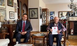 DYP Lideri Cenk Küpeli’den 99 yaşındaki Ali Naili Erdem’e ziyaret