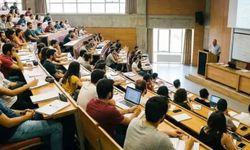 Tüm üniversitelerde verilecek yeni dersi açıkladı