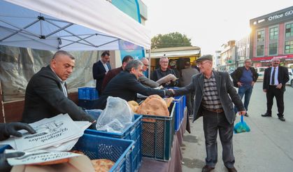 İftarlık pideler Gemlik Belediyesi'nden