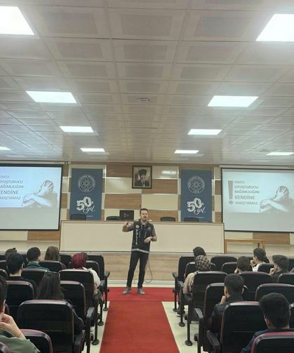 Bursa'da polisler 5 bin 233 kişiyi bilgilendirdi