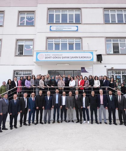 Bakan Tekin'den Bursa'da okul ziyareti