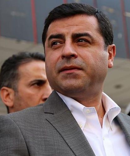 Selahattin Demirtaş'a 'Cumhurbaşkanına hakaret' suçundan hapis cezası