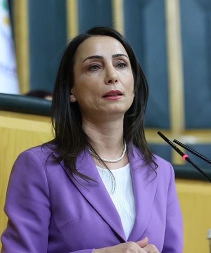 DEM Parti: Süreç belirsizliklerle yönetiliyor