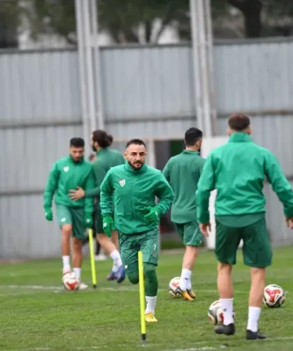 Bursaspor'da Kırklarelispor mesaisi sürüyor