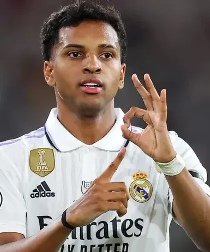 Real Madrid'e yıldız isimden kötü haber!