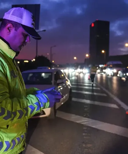 İstanbul'da 'taralı alan' uygulaması: 740 sürücüye ceza