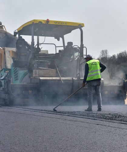 Büyükşehir'le yeni yerleşimlere modern yollar