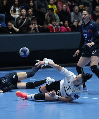 Bursa Büyükşehir Belediyespor Avrupa’da yarı final için avantajı kaptı