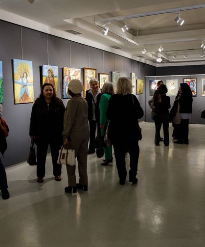 Bursa'da ‘Kadın ve Işık’ sergisi açıldı