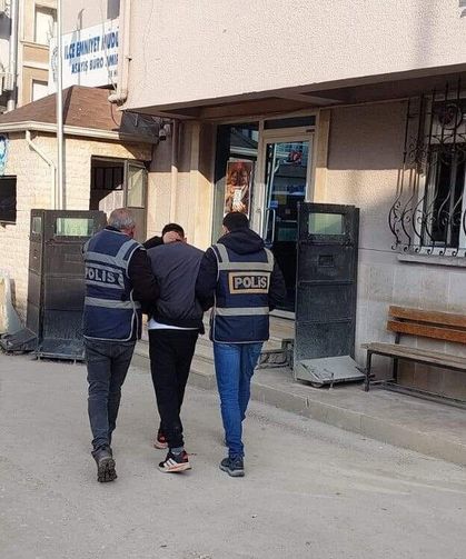 Bursa'da aranan şahıs polis operasyonuyla yakalandı