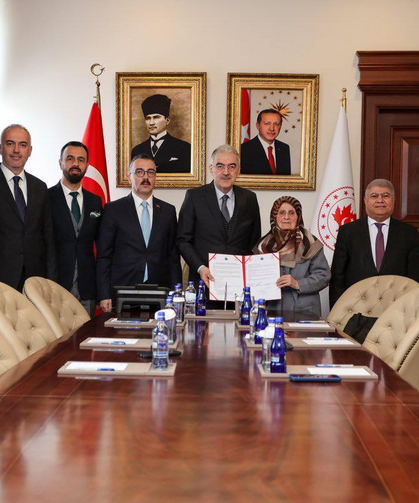 İnegöl'e Yeni Sağlık Merkezi İçin İmzalar Atıldı