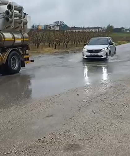 BUSKİ’den hızlı müdahale: Su birikintisi sorunu çözüldü