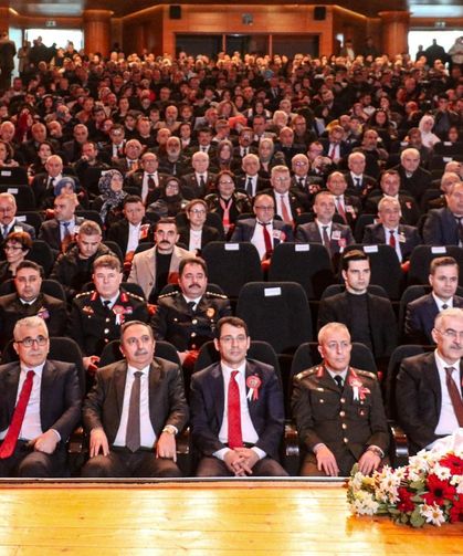 Bursa protokolü anma programında buluştu