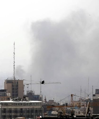 Tahran'da yeni saldırı dalgası: Patlamalar ve savaş uçaklarının sesleri duyuluyor