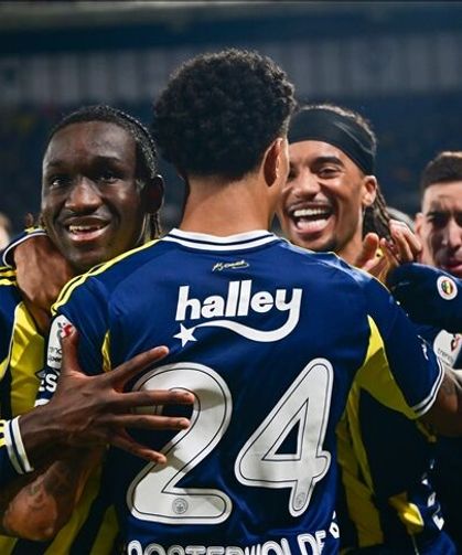 Fenerbahçe üç puanı uzatmalarda kazandı