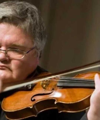 Ünlü Rus sanatçı Türkiye uçağında hayatını kaybetti