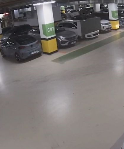 AVM otoparkında drift yapan 5 sürücüye 700 bin lira ceza, aynı suçu işleyen sürücü ehliyetinden oldu
